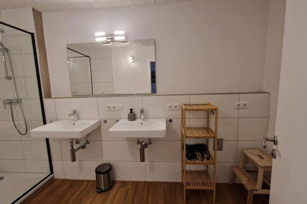 101 Qm Grosses Ferienwohnung Mit See - Und Bergsicht Tettnang Exterior foto